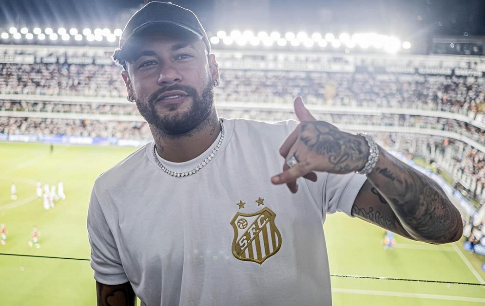 Neymar se aproxima de retorno ao Santos após acordo verbal com Al-Hilal