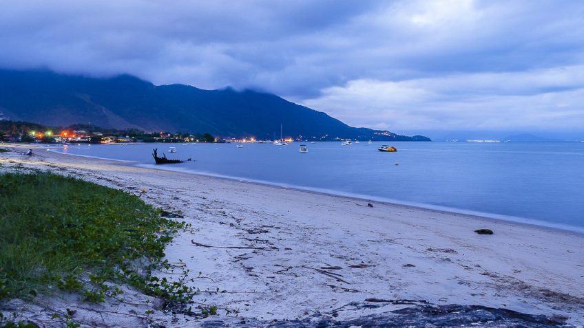 43 praias no litoral paulista estão impróprias para banho