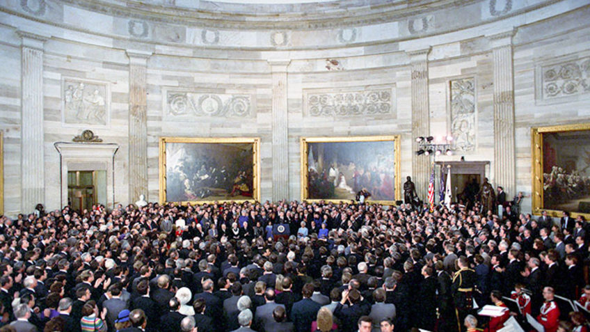 Posse de Trump será a 1ª dentro do Capitólio em 40 anos