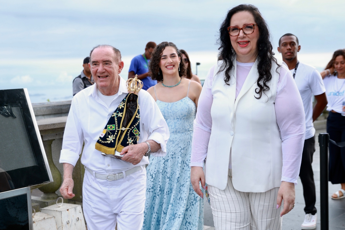 Renato Aragão celebra 90 anos com missa no Cristo Redentor e revela segredo de vitalidade