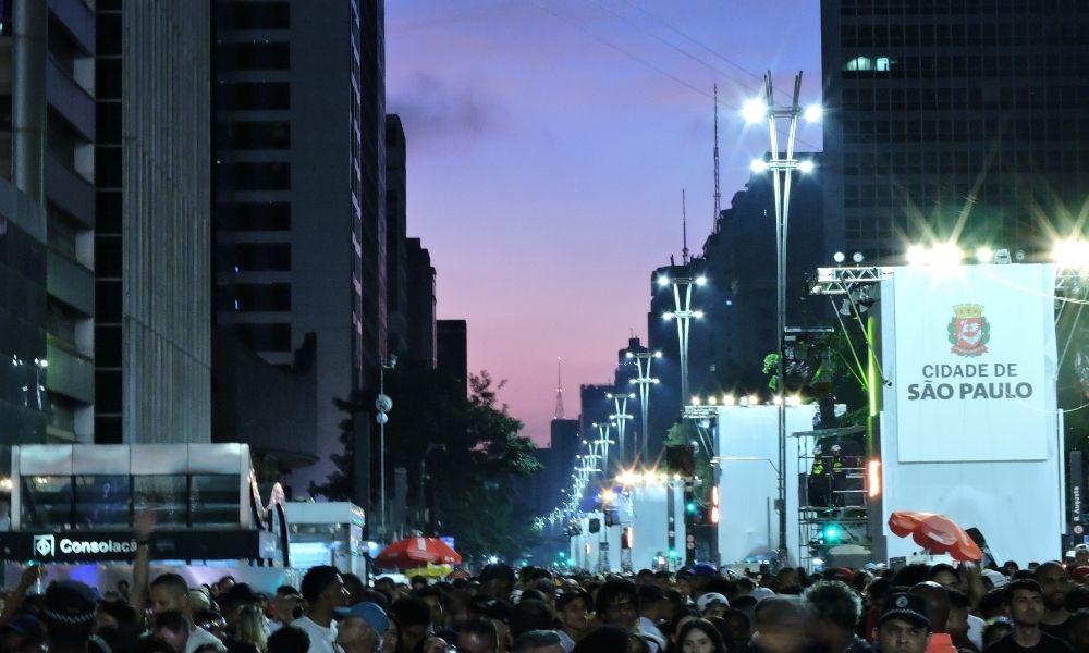 Réveillon na Avenida Paulista tem queda de 53% no número de celulares roubados