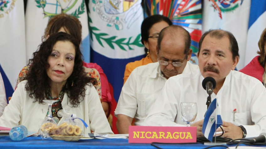 Nicarágua aprova reforma e cria co-presidência de Ortega e Murillo