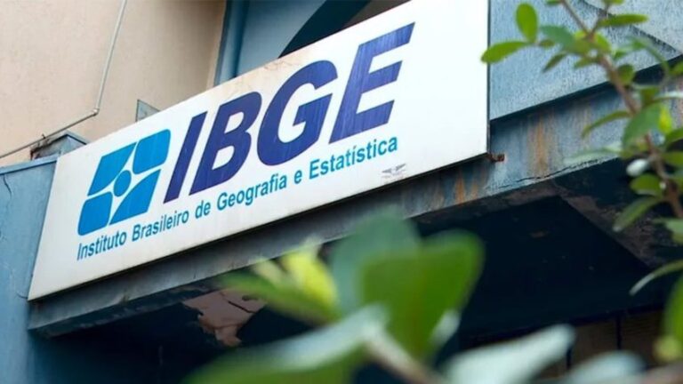 Presidente do IBGE desrespeita corpo técnico, dizem funcionários