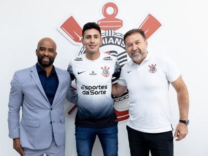 Corinthians assina com argentino Fabrizio Angileri nesta quinta-feira (27/2)