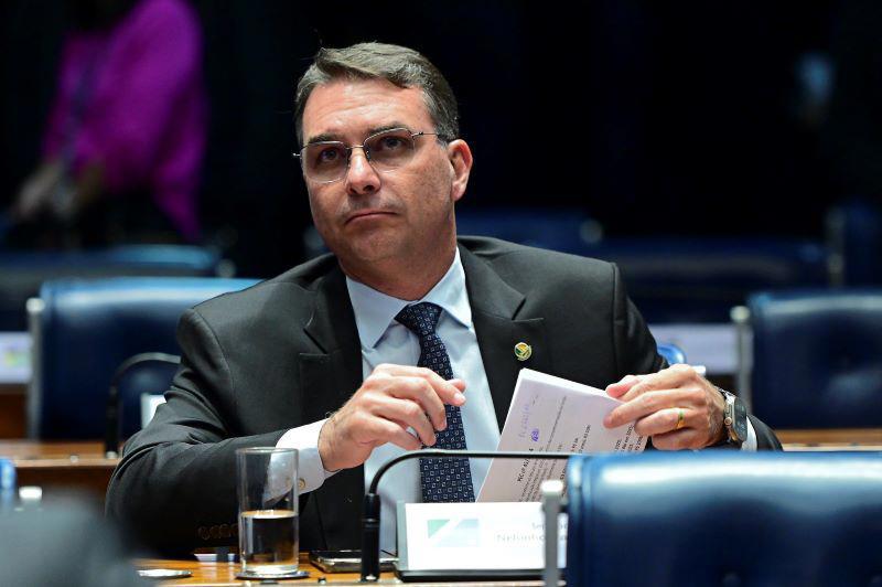 Senador Flávio Bolsonaro define prioridades na Comissão de Segurança