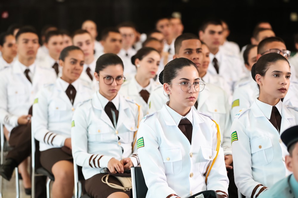 Paraná e Mato Grosso lideram escolas cívico-militares