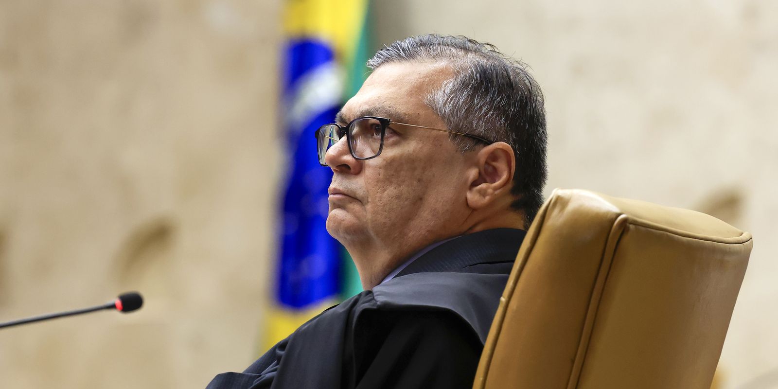 Dino descarta razões que o impeçam de julgar denúncia contra Bolsonaro