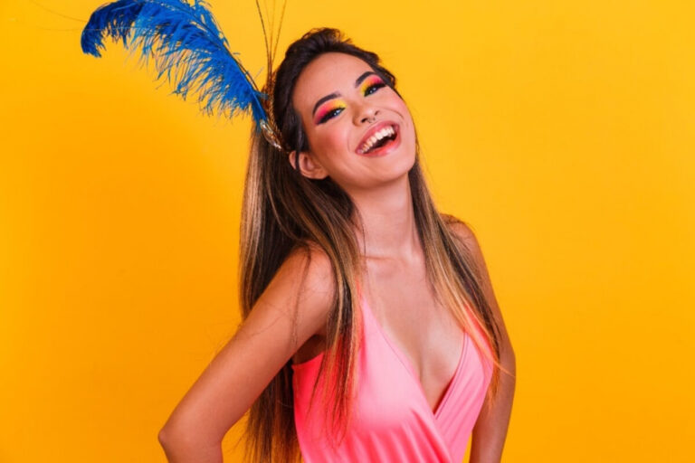 8 dicas para uma maquiagem perfeita para o Carnaval