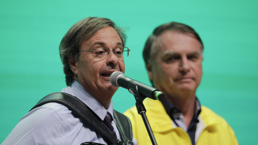 Bolsonaro defende candidatura de Gilson Machado ao Senado