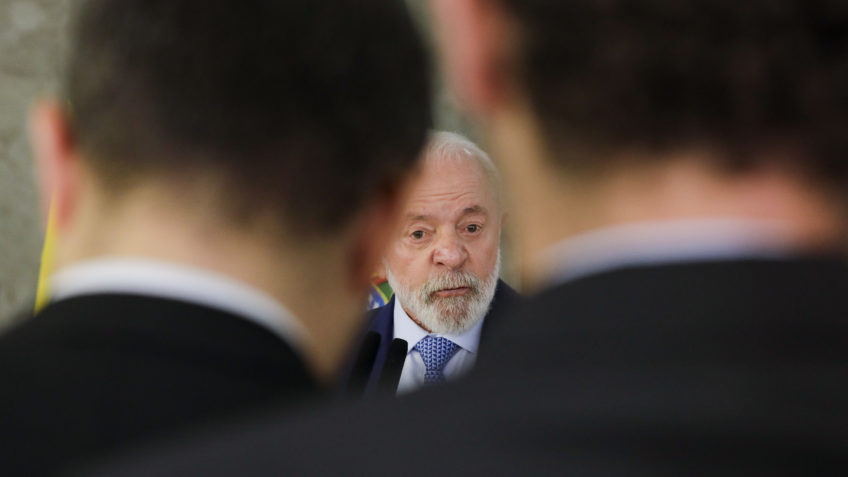 Datafolha confirma PoderData e vê Lula em seu pior momento