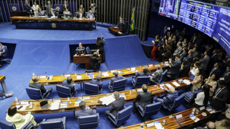 Saiba como era e como ficou a Mesa Diretora do Senado