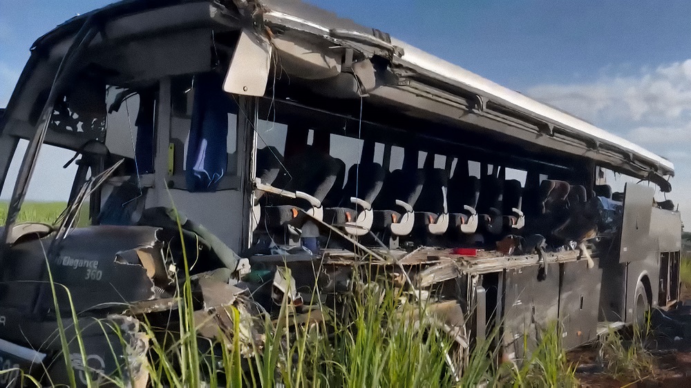 Tarcísio declara luto oficial em São Paulo pela morte de 12 estudantes em acidente de trânsito