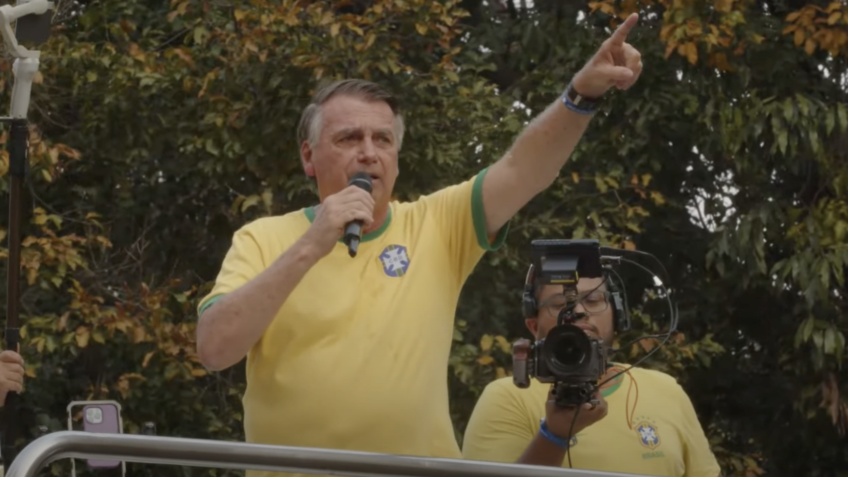 Orientação de Bolsonaro é de que único ato seja no Rio