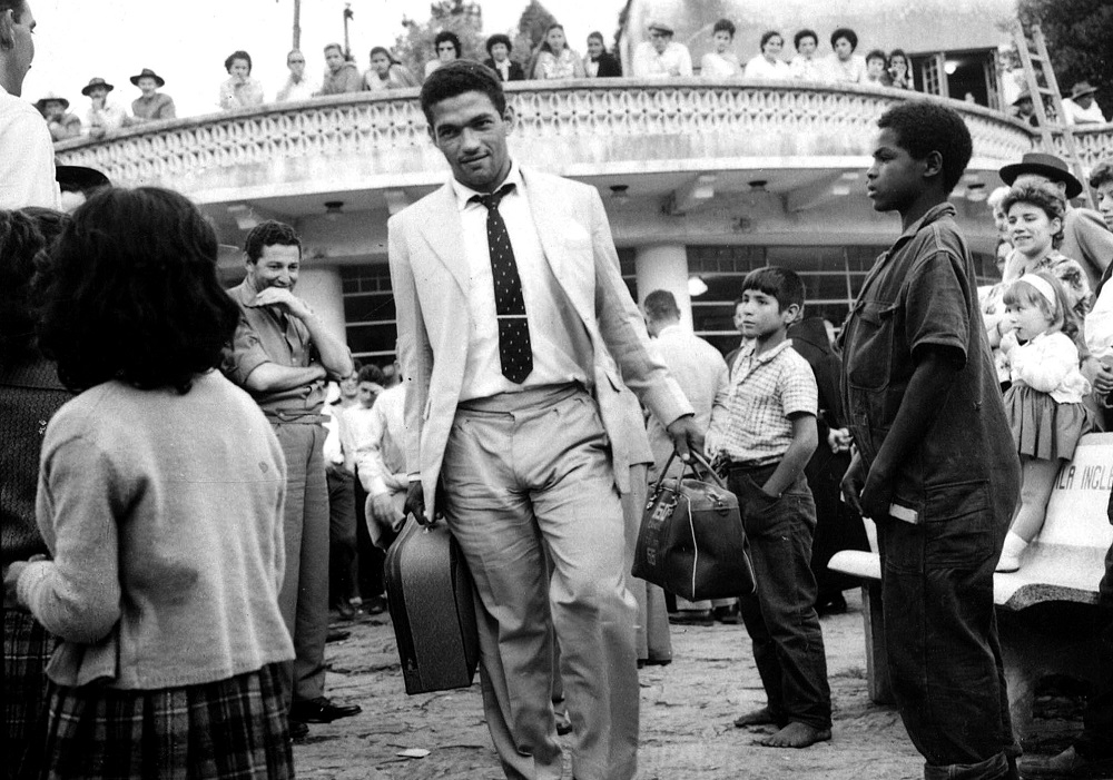 A expulsão de Garrincha na semifinal da Copa de 1962 causou grande polêmica