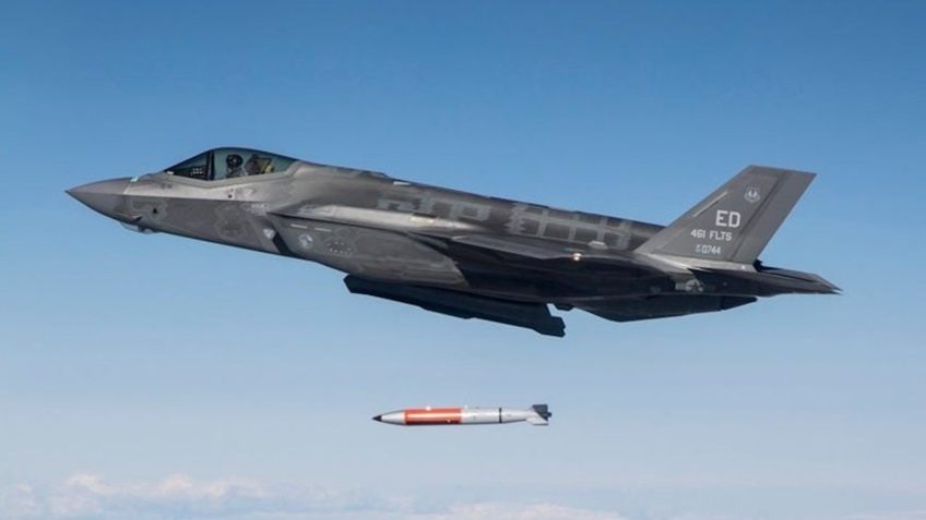 Caça F-35 poderá ser abastecido com biocombustível