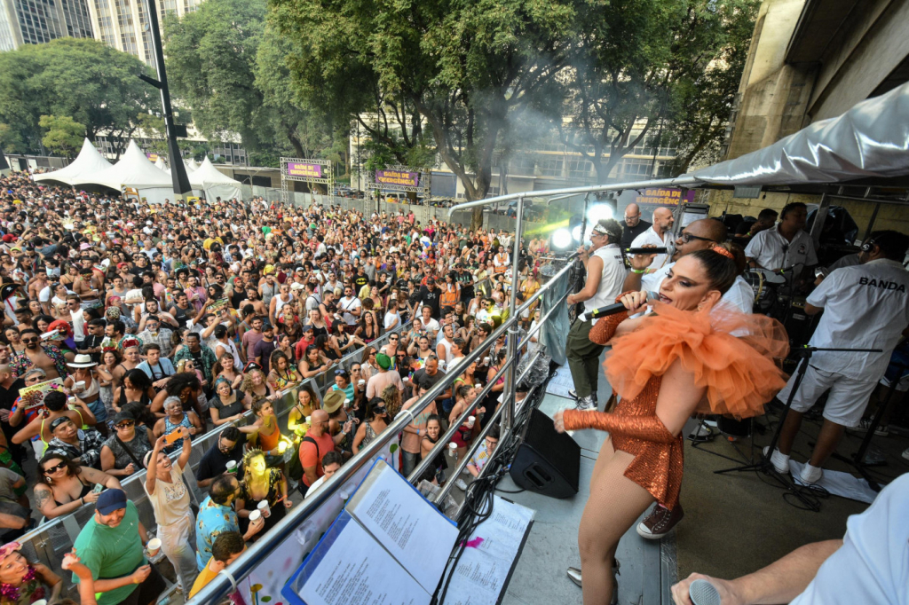 Carnaval 2025: confira os blocos que tomam as ruas de SP neste domingo