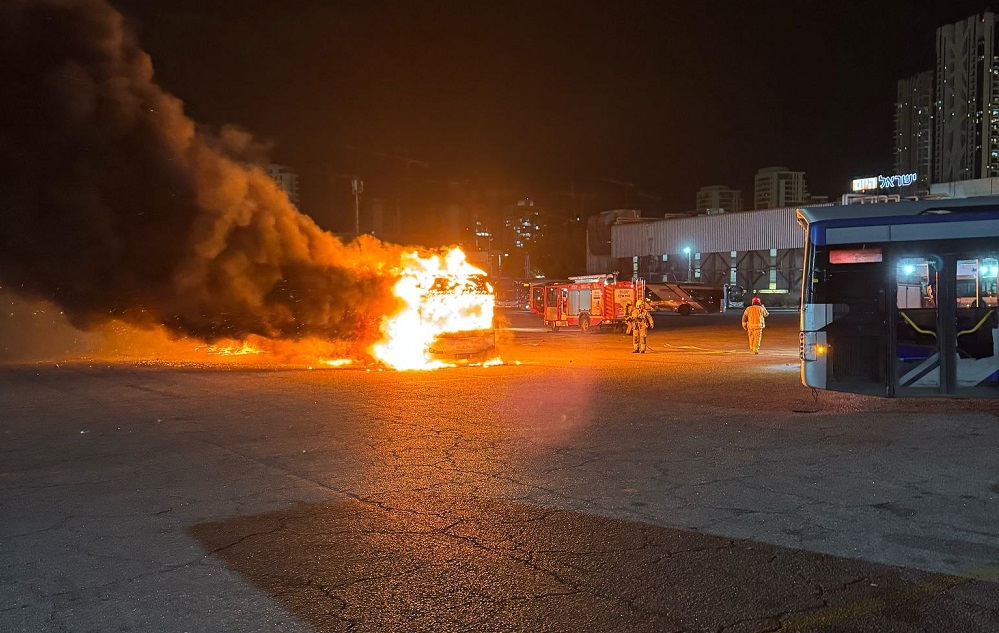 Israel intensifica operações na Cisjordânia após explosões em ônibus