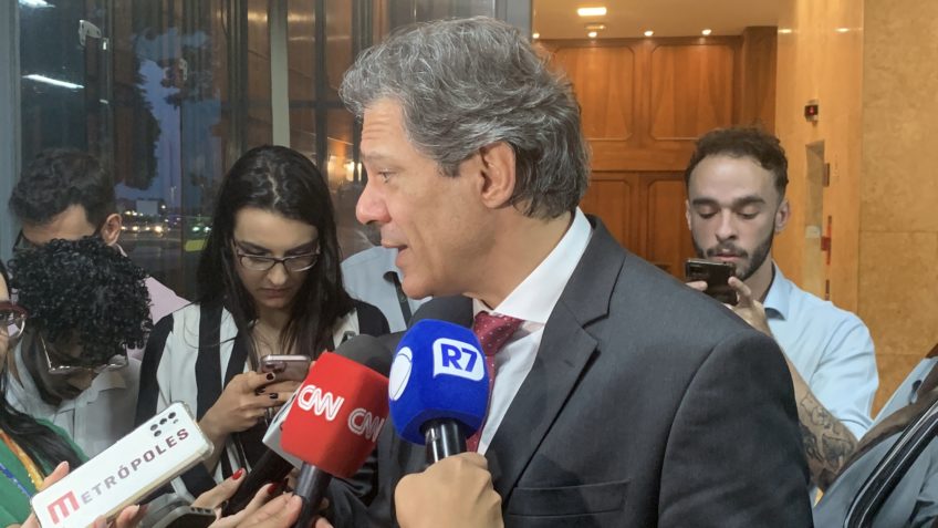 Haddad diz que governo encaminhará projeto para ajustes no Pé-de-Meia