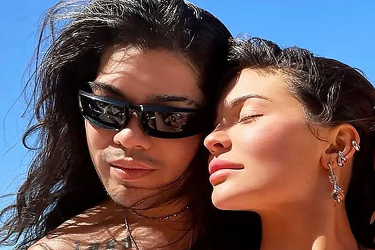 Kylie Jenner sofre a morte do cabeleireiro Jesus Guerrero: ‘Luz na minha vida’