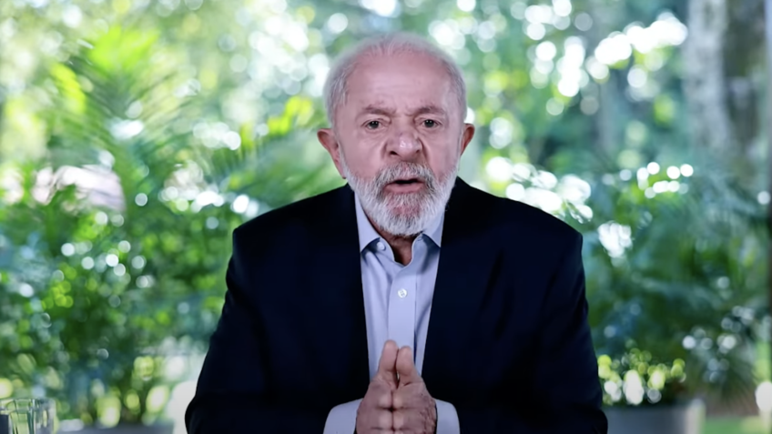 Lula dá entrevista à rádio “Diário FM”, de Macapá