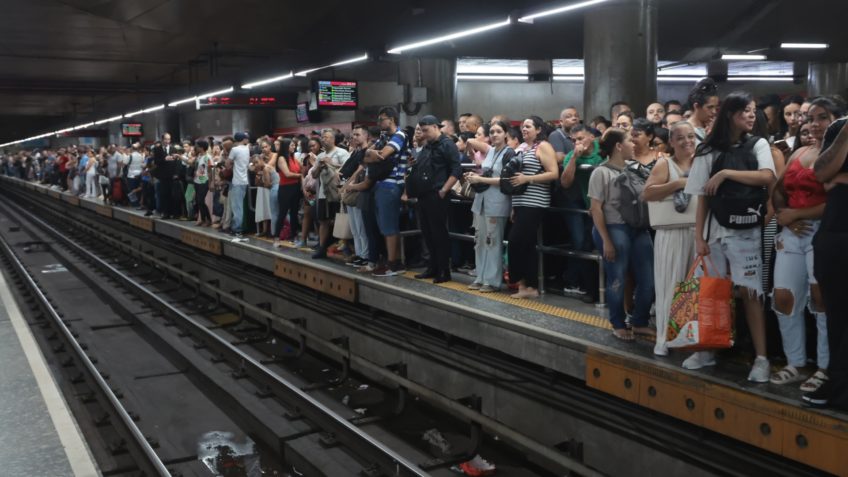 Projeto exige wi-fi no transporte público de passageiros