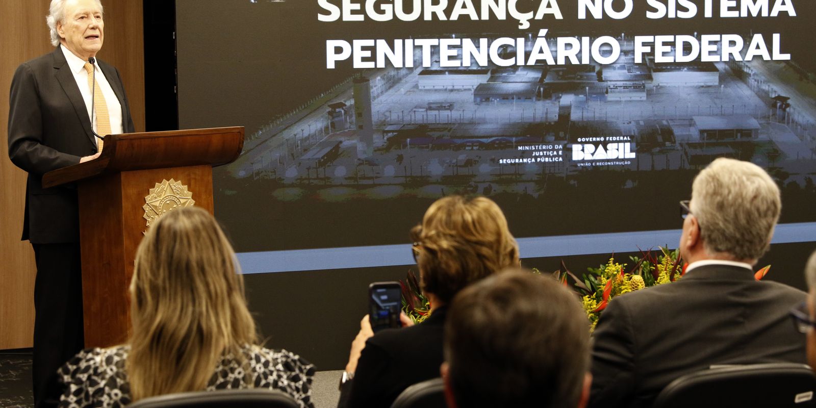 Ministro faz balanço sobre investimento em prisões de segurança máxima