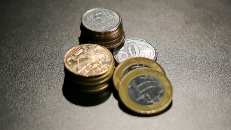 Governo Lula tem superavit primário de R$ 1,1 bilhão em março