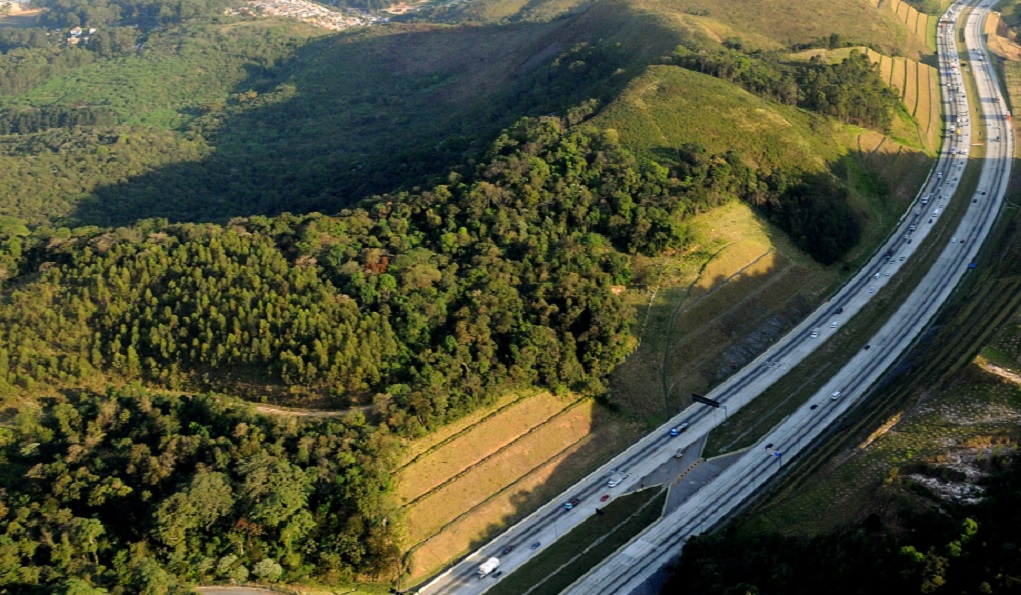 Acidente com carreta no Rodoanel deixa um morto