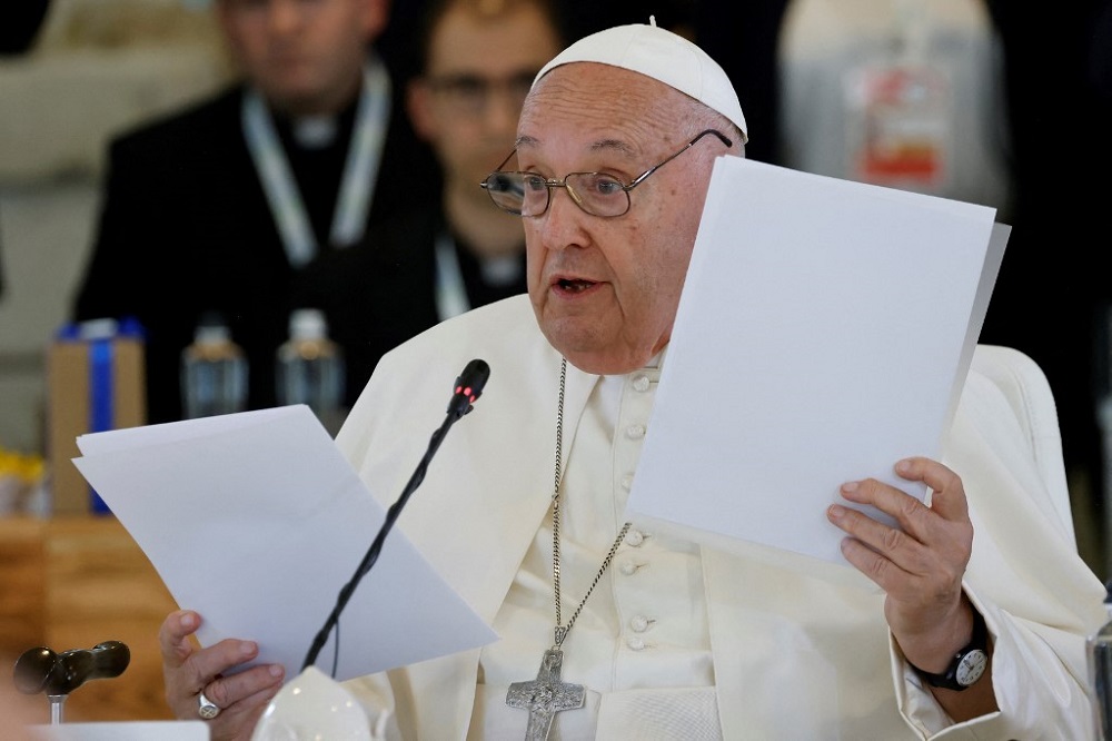 Internado, Papa Francisco aprova reformas significativas na Igreja Católica