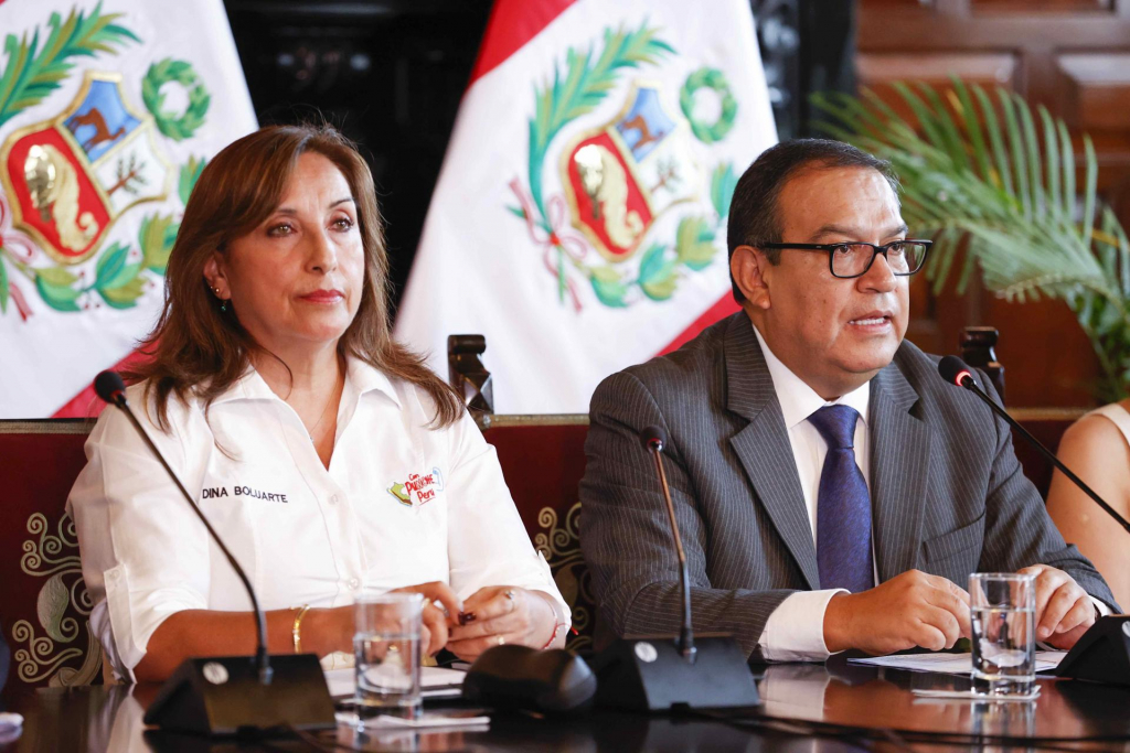 Governo do Peru anuncia que decretará estado de emergência em Lima para lutar contra o crime organizado