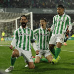 Real Madrid sofre derrota para o Betis de virada e corre risco de ver o Barcelona abrir vantagem no Espanhol