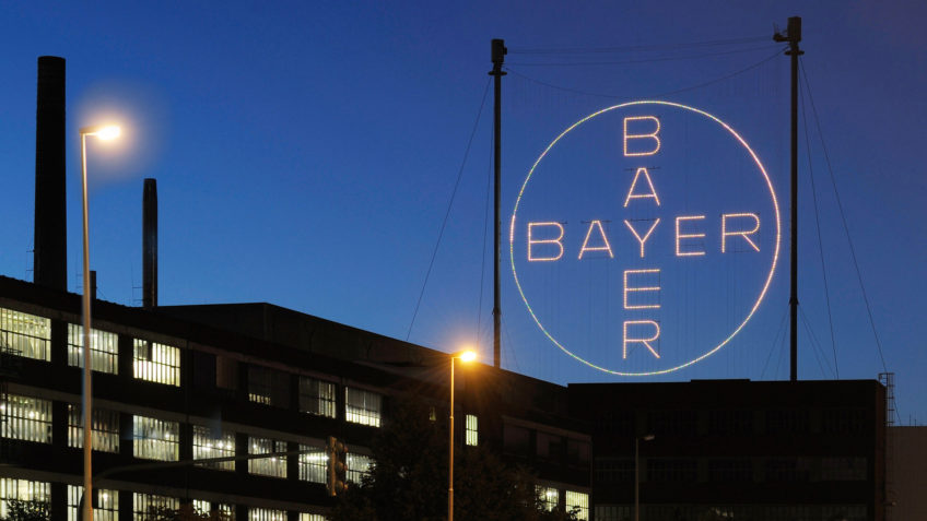 Bayer é condenada a pagar US$ 2,1 bi por câncer ligado ao Roundup