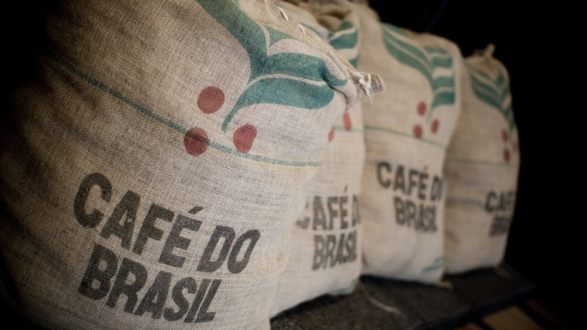 Exportação de café sofre com entraves nos portos brasileiros