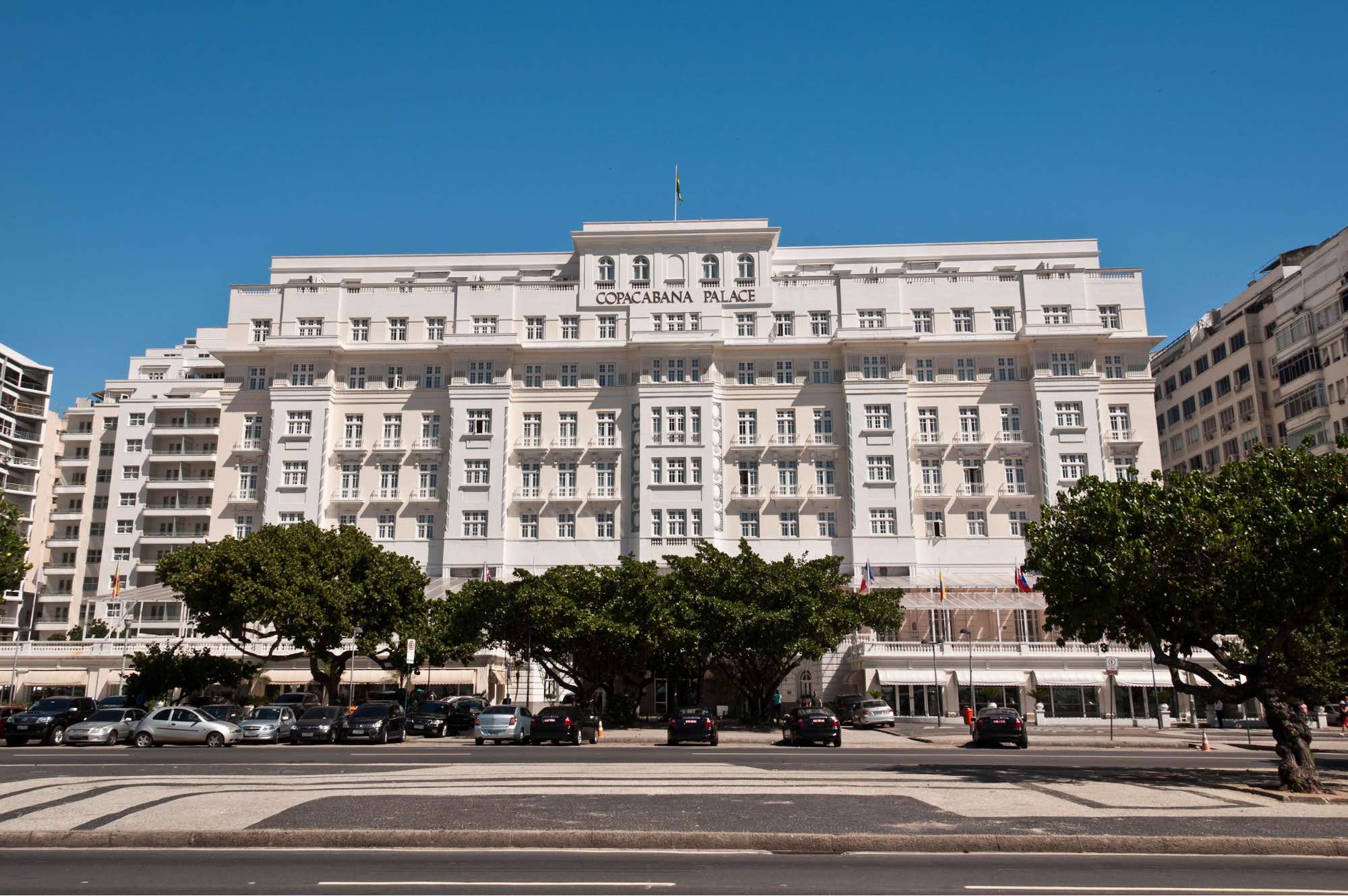 Copacabana Palace fará leilão de móveis antes de reforma