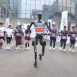 Homem vs máquina: China anuncia 1ª maratona entre robôs e atletas humanos