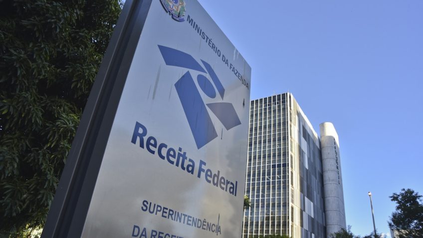 União perderia R$ 270 bi com correção integral do Imposto de Renda