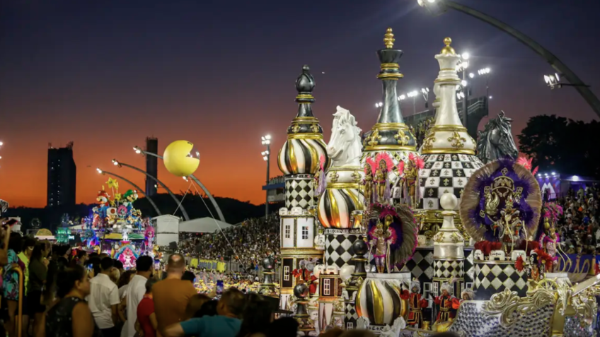 Rosas de Ouro é campeã do Carnaval de São Paulo