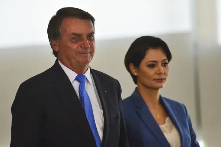 Michelle confirma briga com Carlos: "Não sou obrigada a conviver"