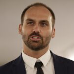 Deputados do PSOL pedem negação da licença de Eduardo Bolsonaro e declaração de abandono de mandato