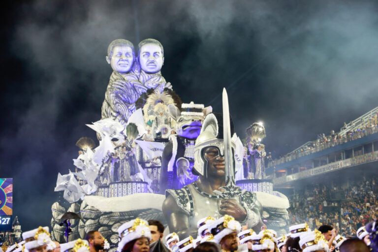 AO VIVO: Acompanhe o segundo dia de desfiles do Grupo Especial das Escolas de Samba de São Paulo