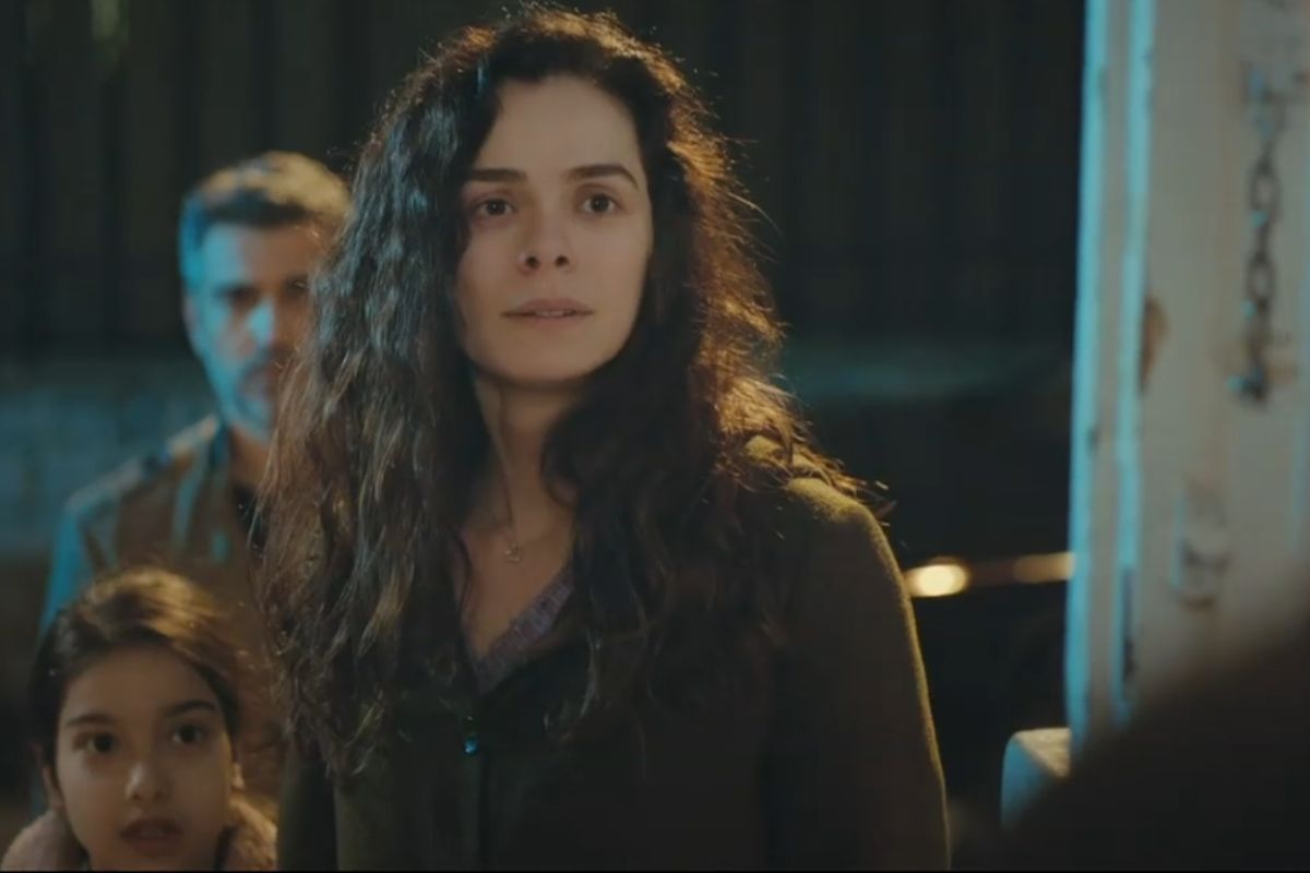 Força de Mulher: Bahar, Sarp e as crianças chegam à casa de Hatice de surpresa