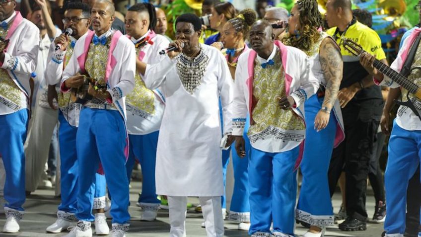 Beija-flor vence e leva o 15º título do Carnaval do Rio