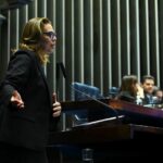 Senadora Leila Barros discursa pelos 10 anos da Lei do Feminicídio