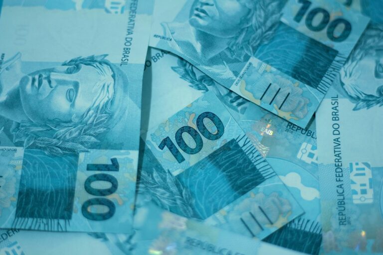 Dívida Pública Federal cresce e atinge R$ 7,6 trilhões em abril