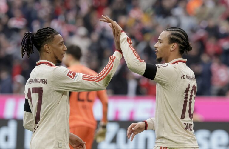 Bayern vence St. Pauli, encerra jejum e conserva vantagem na liderança do Alemão