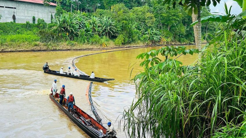 Derramamento de petróleo no Equador atinge 15.000 pessoas