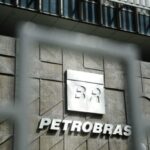 Petroleiros convocam greve de 24 horas para 26 de março