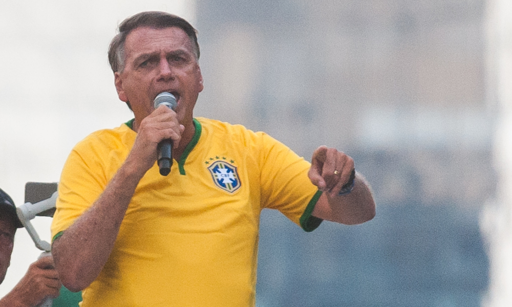 Flávio Bolsonaro e Silas Malafaia atacam Moraes em ato no Rio: ‘Ditador’