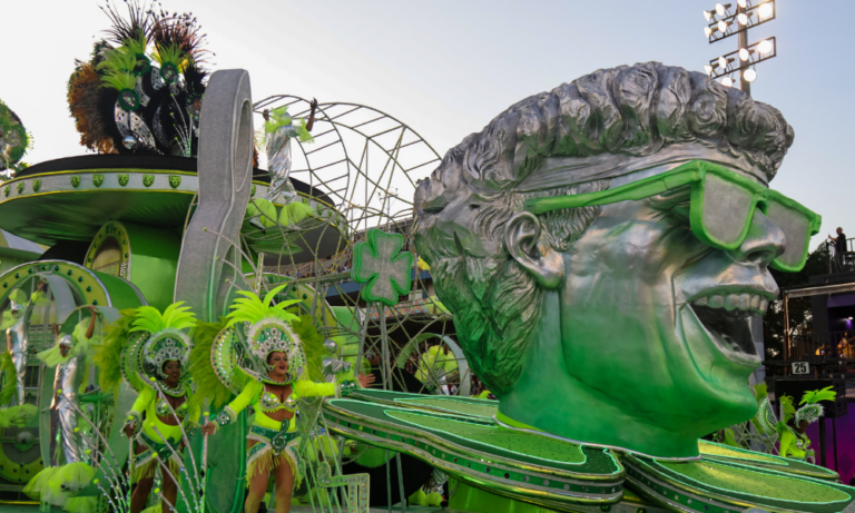 Carnaval 2025: Alto nível marca primeiro dia de desfile das escolas de samba em SP