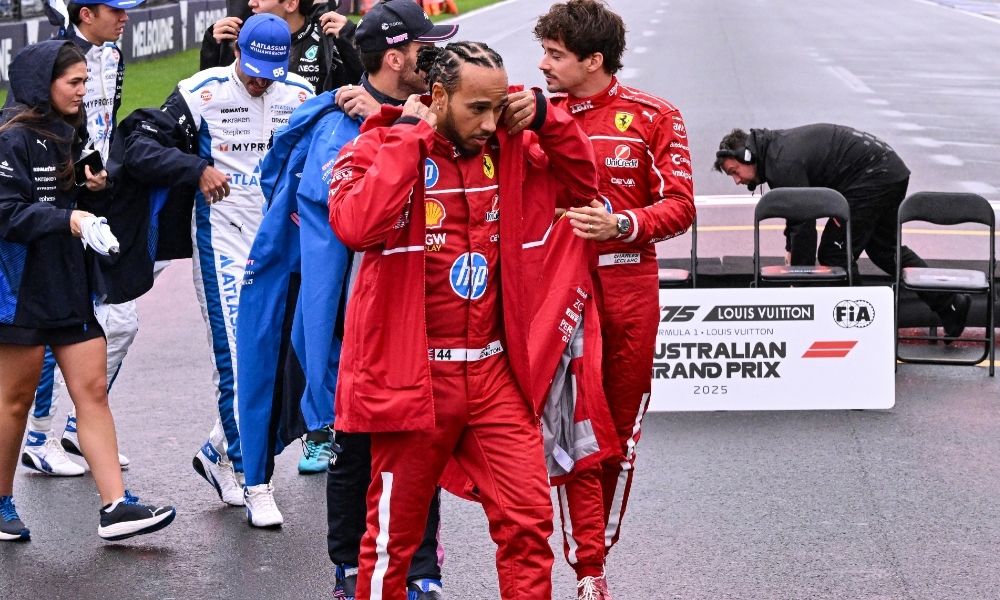 ‘Pior do que eu pensava’, diz Hamilton sobre estreia pela Ferrari